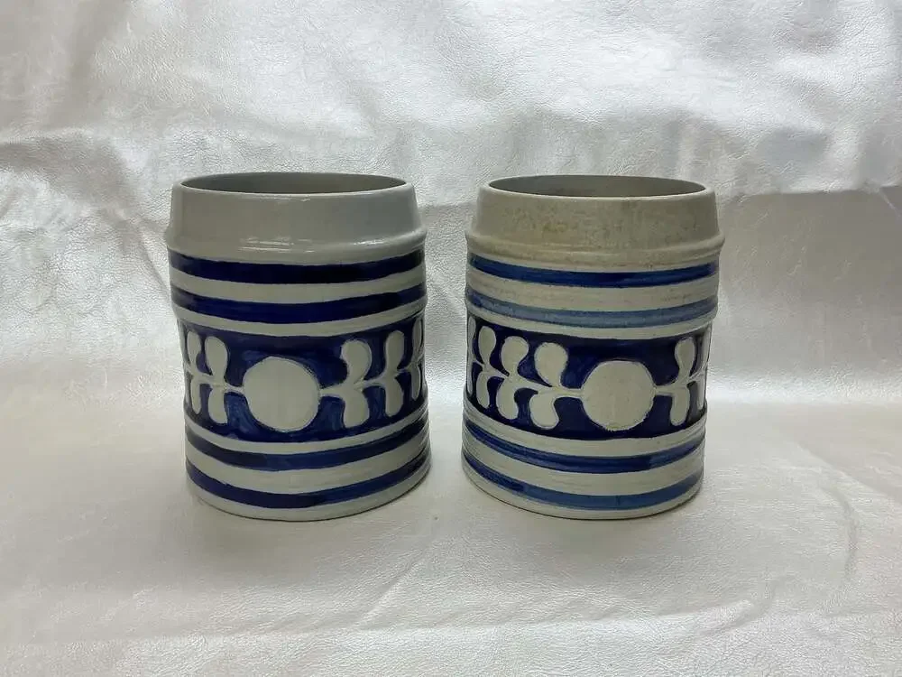 Set of 2 Vintage Colonial Williamsburg Salt-Glazed Cobalt Blue Pottery Steins